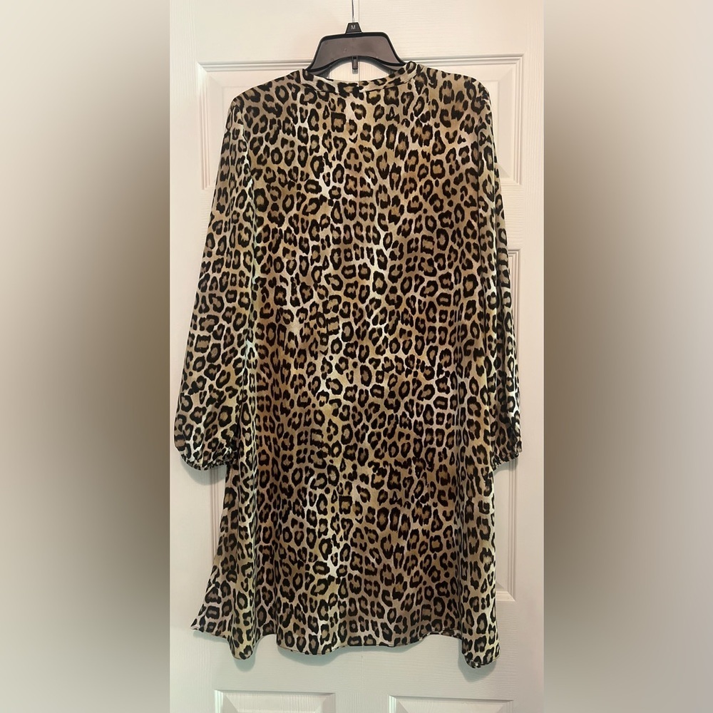 🐆 Chico’s Leopard Print Satin Tunic Dress - New With Tags! - Picture 3 of 7
